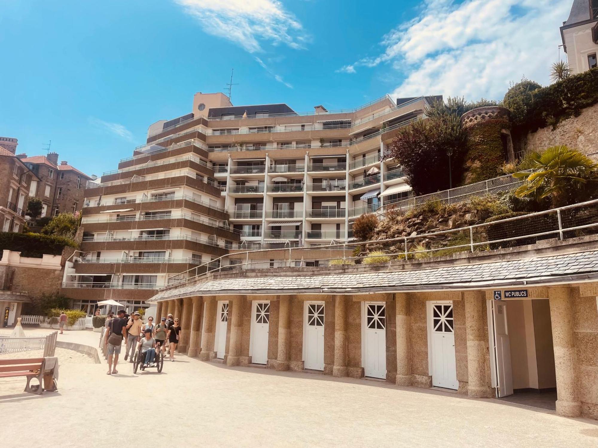 Residence Le Crystal Dinard Plage Exterior photo